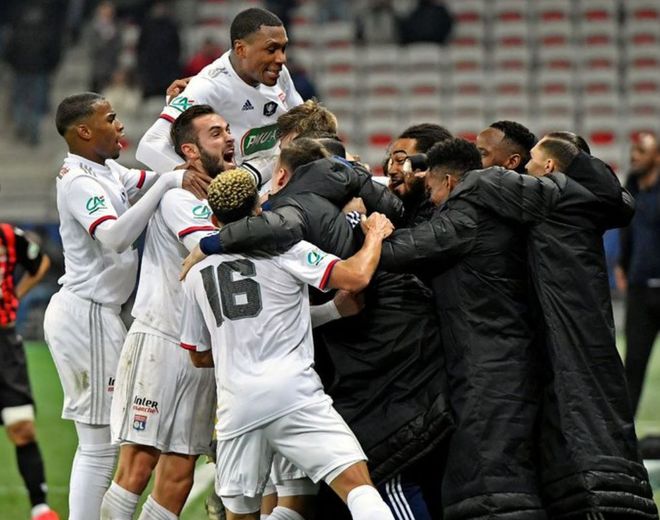 九游娱乐- 今晨突围战来临；马赛围绕法国杯绝杀压哨；目标明确；年轻球员得到机会