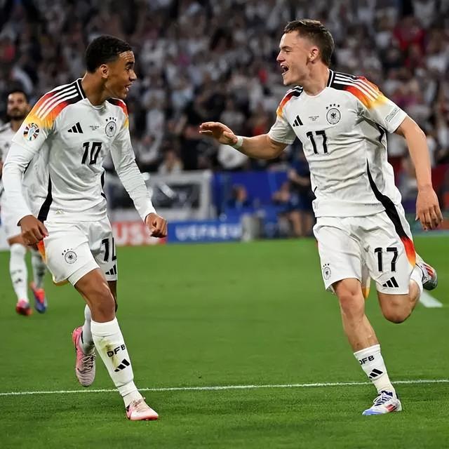 九游体育-西亚卡姆新星回归赛场表现惊艳，澳大利亚队未来可期！的简单介绍